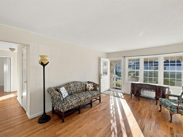 37 Dollard Drive, North Babylon NY 11703