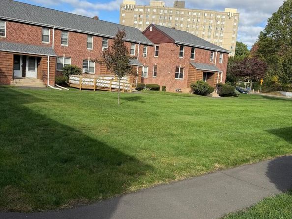 120 Virginia Avenue 120, Bridgeport CT 06610