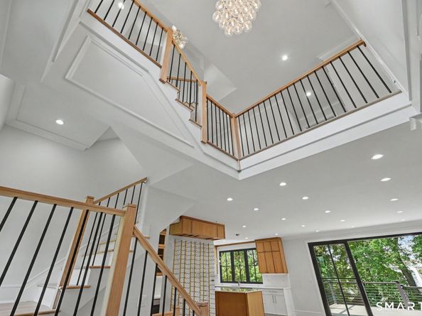 8 Somerset Lane, Greenwich CT 06878