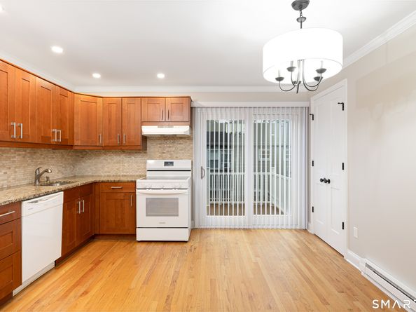 9 Windell Place 9, Stamford CT 06906
