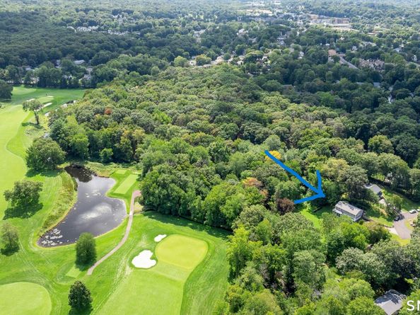 79 Robin Hood Road, Stamford CT 06907