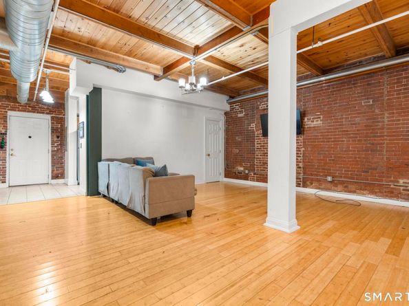 145 Canal Street 8, Shelton CT 06484