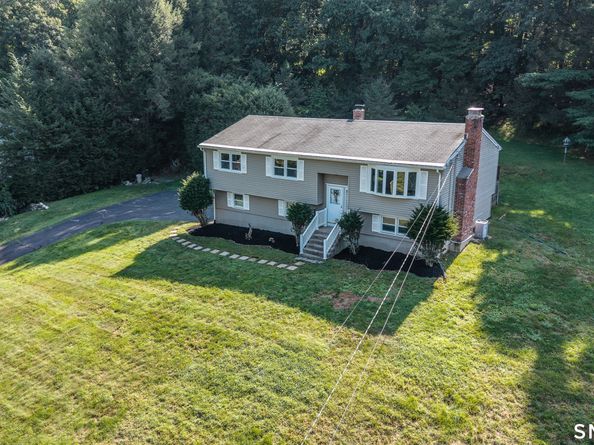121 Longfellow Road, Shelton CT 06484