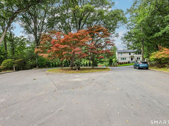 14 Chipping Lane, Norwalk CT 06854