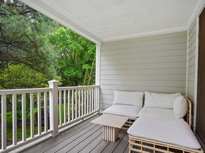 253 New Norwalk Road 5, New Canaan CT 06840