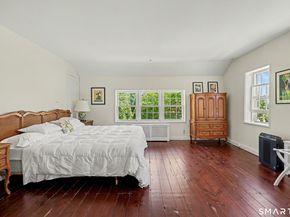 406 Harbor Road, Fairfield CT 06890