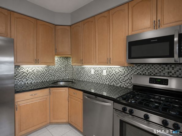 71 Strawberry Hill Avenue 1015, Stamford CT 06902
