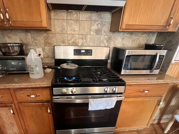 34 Raymond Street, Stamford CT 06902