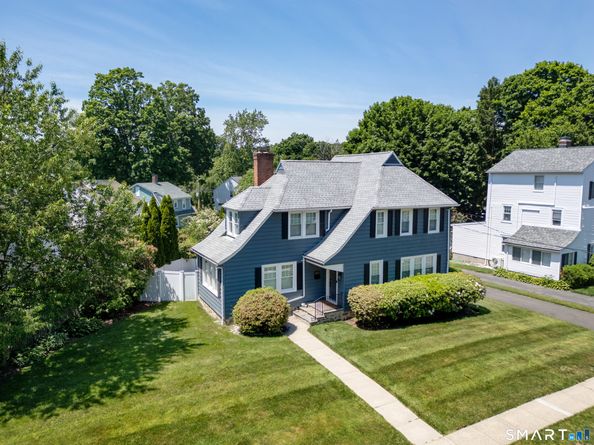 180 Rockland Road, Fairfield CT 06825
