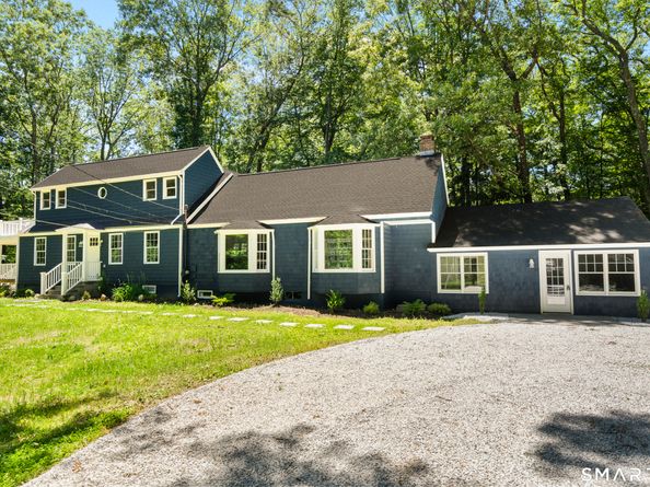 33 Old Stagecoach Road, Redding CT 06896