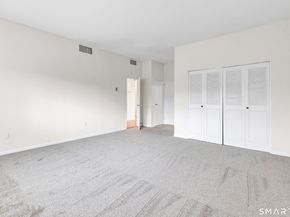 3200 Park Avenue 5C2, Bridgeport CT 06604