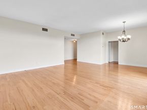 3200 Park Avenue 5C2, Bridgeport CT 06604