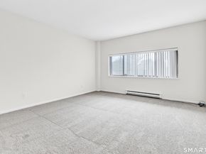3200 Park Avenue 5C2, Bridgeport CT 06604