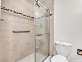 3200 Park Avenue 5C2, Bridgeport CT 06604