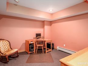 6 DogWood Park N, Danbury CT 06811