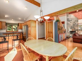 6 DogWood Park N, Danbury CT 06811