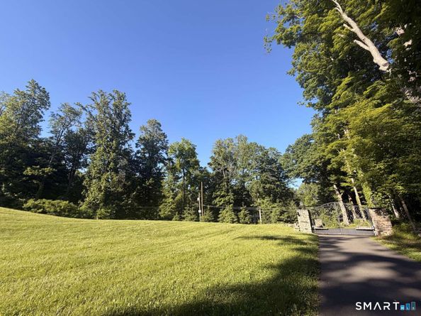 30 Blackman Road, Ridgefield CT 06877