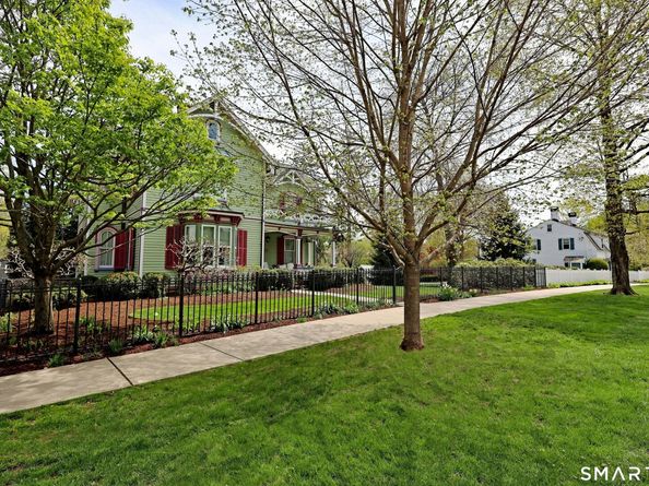 236 & 250 Main Street, Ridgefield CT 06877