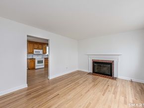 520 Goldenrod Avenue, Bridgeport CT 06606