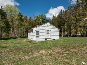 2010 North Street, Fairfield CT 06824