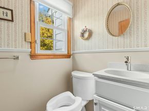 2010 North Street, Fairfield CT 06824