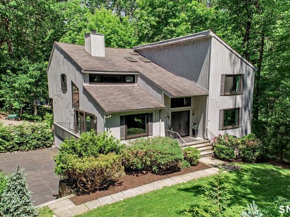 80 E Ridge Road, Stamford CT 06903