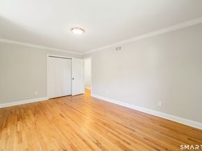 20 Whitefield Drive, Trumbull CT 06611