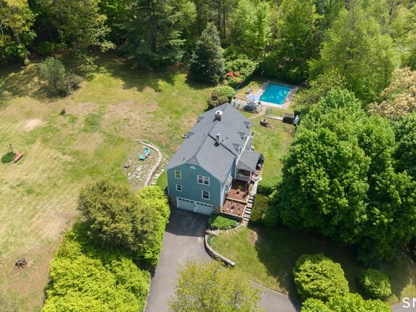 19 Junction Road, Brookfield CT 06804