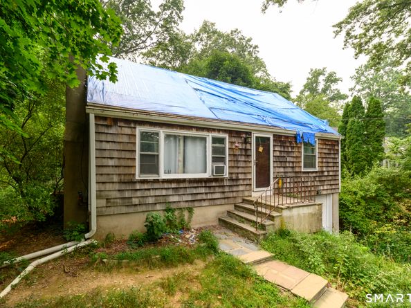 34 Deepwood Lane, Norwalk CT 06854
