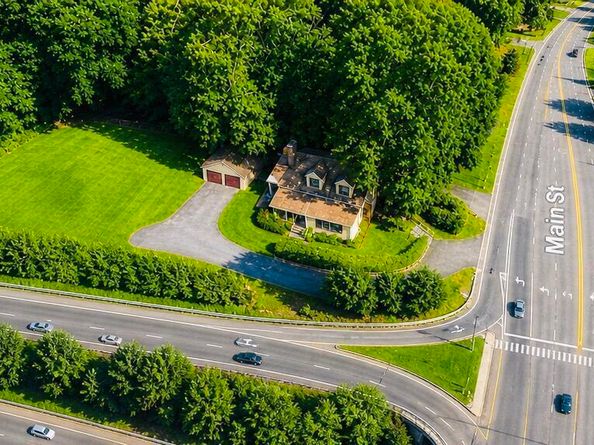 5167 Main Street, Trumbull CT 06611