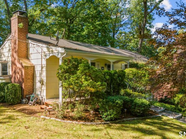 6 Vanderbilt Avenue, Norwalk CT 06854