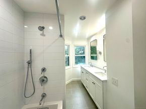 13 Old Castle Drive, Newtown CT 06470