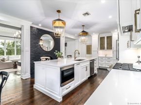 13 Old Castle Drive, Newtown CT 06470
