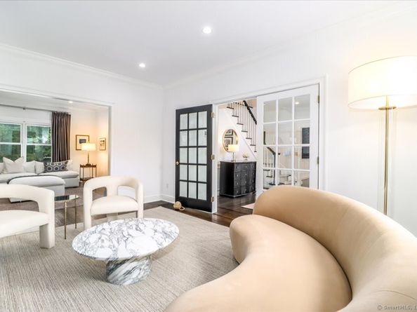 13 Old Castle Drive, Newtown CT 06470