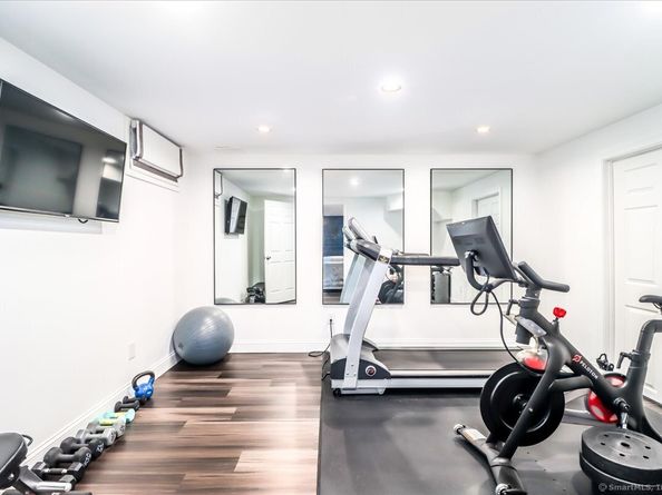 13 Old Castle Drive, Newtown CT 06470