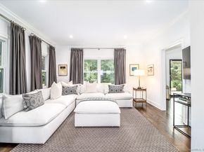 13 Old Castle Drive, Newtown CT 06470