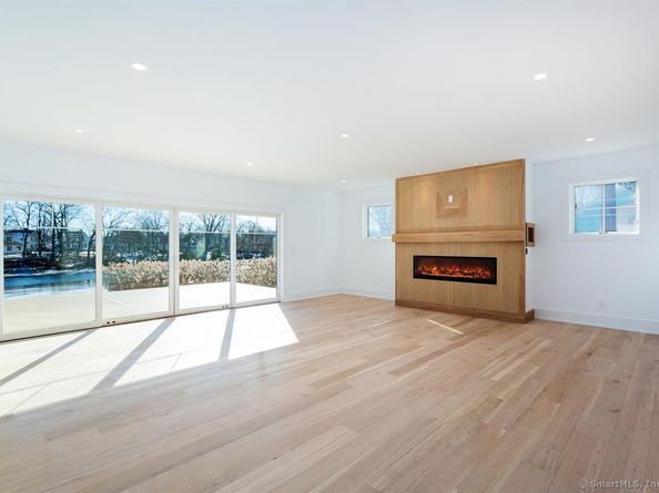 57 Beaumont Place, Fairfield CT 06824