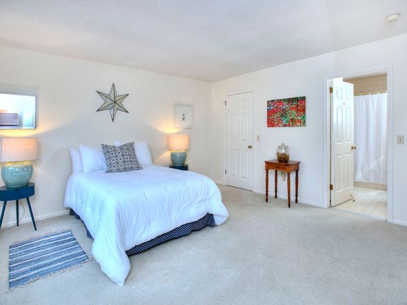 220 Lansdowne 220, Westport CT 06880