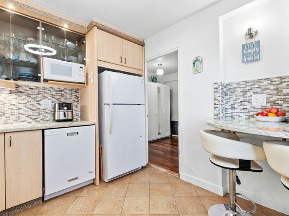 71 Strawberry Hill Avenue 305, Stamford CT 06902