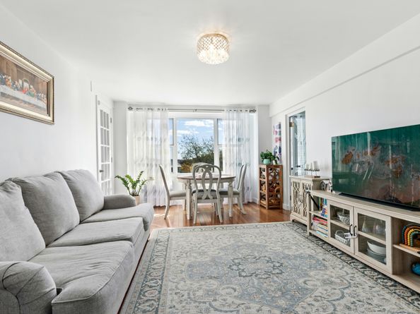 71 Strawberry Hill Avenue 305, Stamford CT 06902