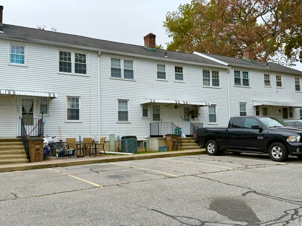 171 Sylvan Knoll Road, Stamford CT 06902