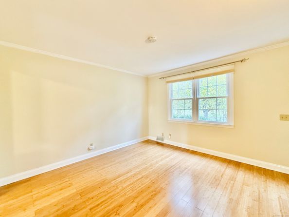 171 Sylvan Knoll Road, Stamford CT 06902