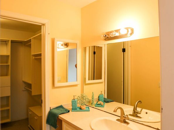 61 Seaview Avenue APT 51, Stamford CT 06902