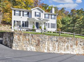 6680 Main Street, Trumbull CT 06611