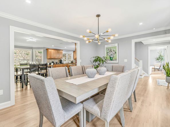 6680 Main Street, Trumbull CT 06611