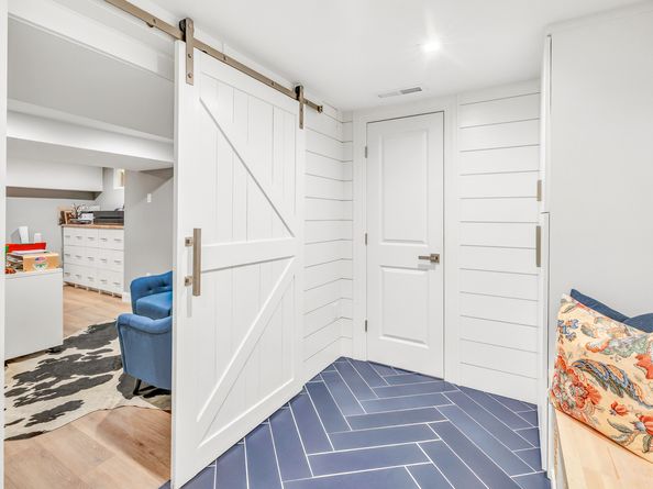 6680 Main Street, Trumbull CT 06611