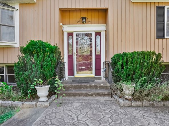 34 Merrimac Drive, Trumbull CT 06611
