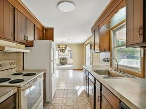 34 Merrimac Drive, Trumbull CT 06611