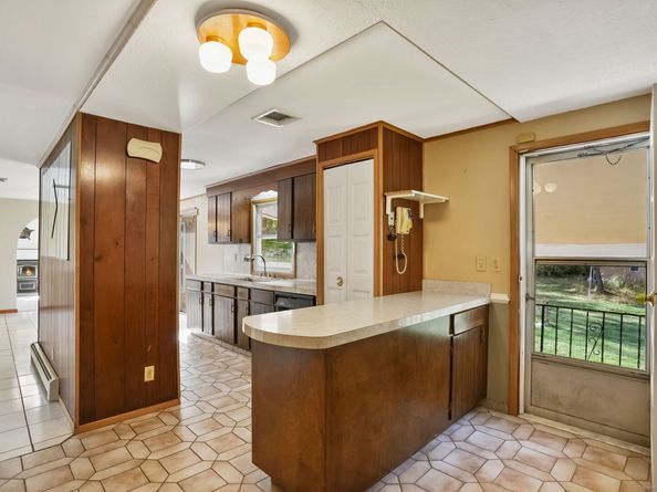 34 Merrimac Drive, Trumbull CT 06611