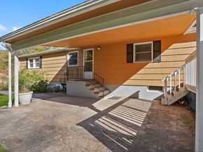 34 Merrimac Drive, Trumbull CT 06611